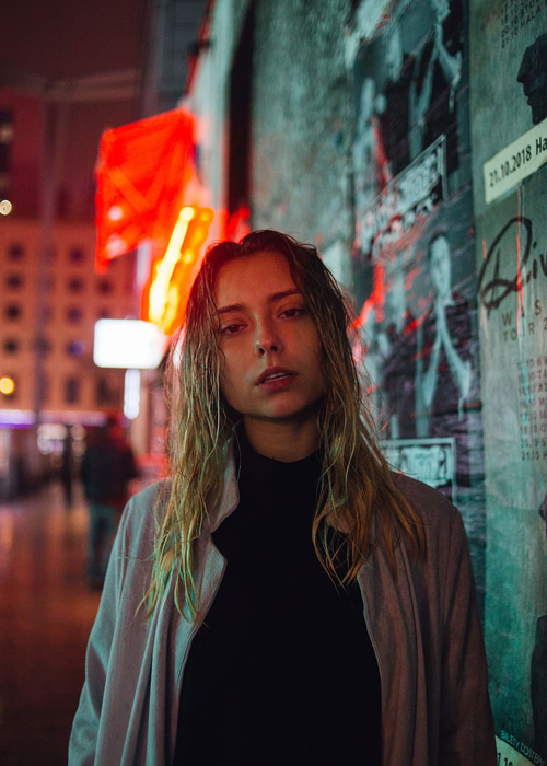 chica mentirosa como forma de vida