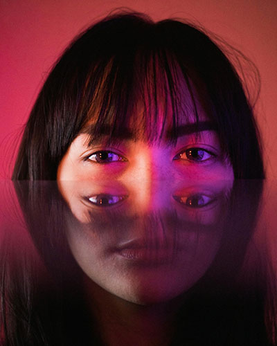 efecto doble ojos mujer buscar la verdad dentro con autoconocimiento